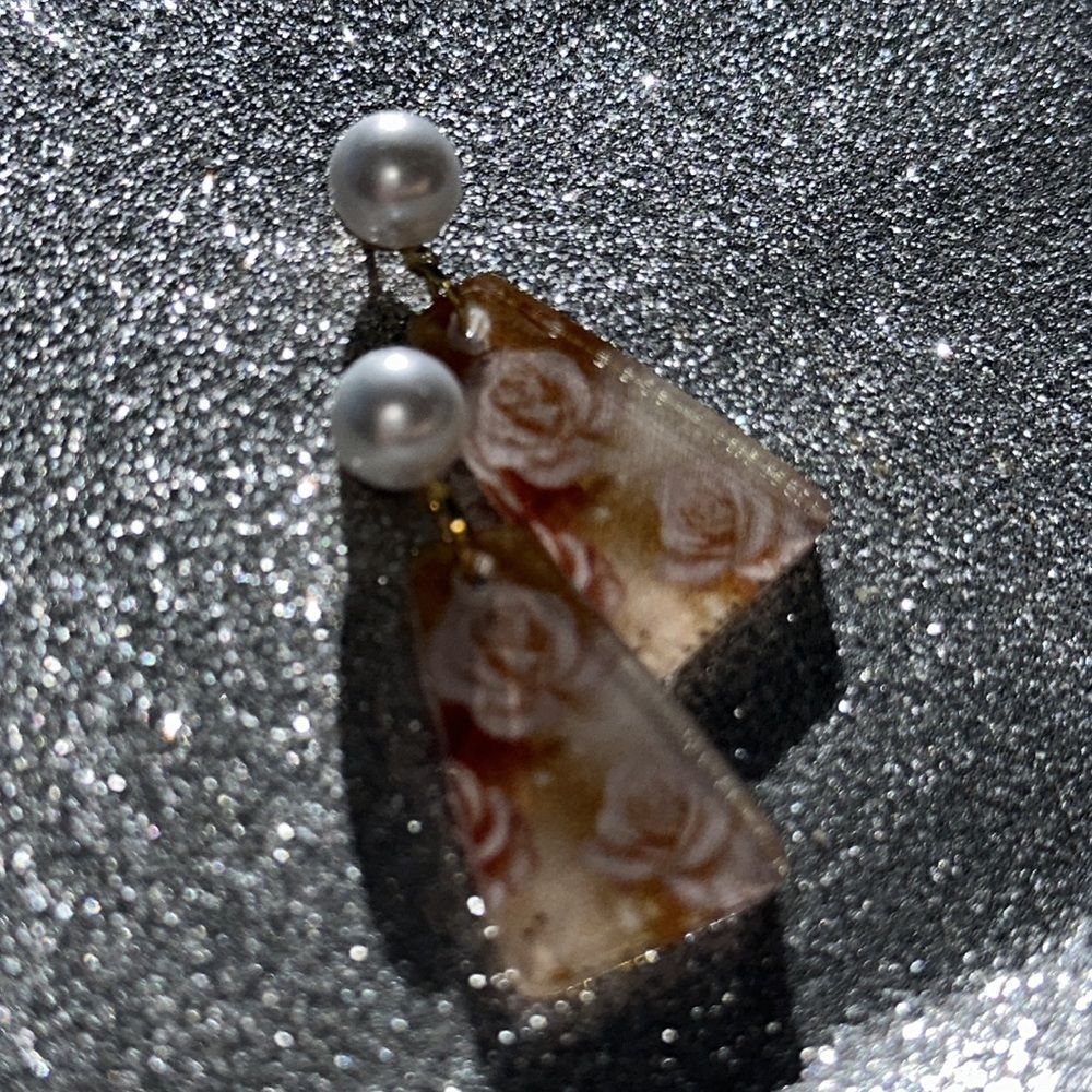 Pearl dangle earrings - Picture 2 of 3